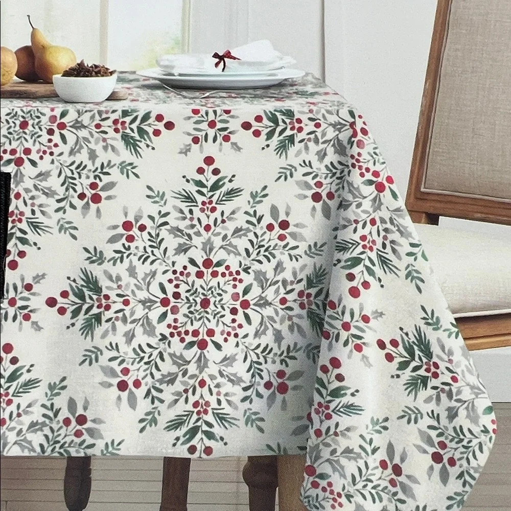 Ralph Lauren Tablecloth Holiday Berry Red Green Ivory Christmas Floral 60x84 NEW